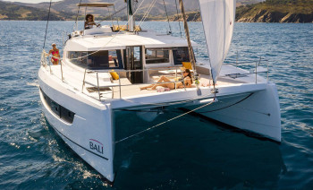 Amalfi Coast Charter onboard Bali 4.2