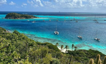 Grenadines Sailing Adventure: Explore Paradise Aboard a Classic Yacht