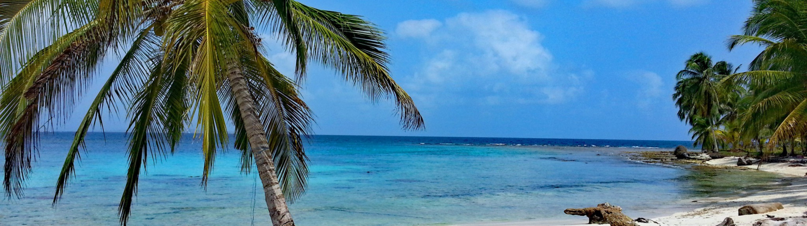 Deluxe Catamaran Experience in San Blas Islands - cover photo