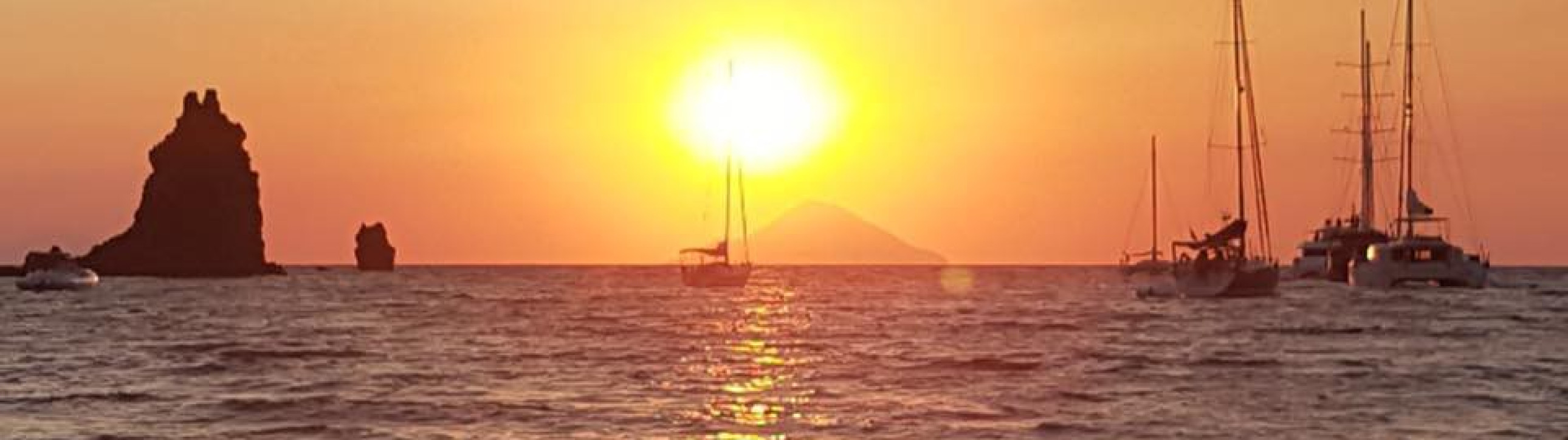 Aeolian Catamaran sailing with comfort - cover photo