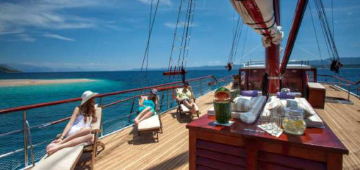 Yacht Cruises: Bareboat, Skippered and Cabin Charter
