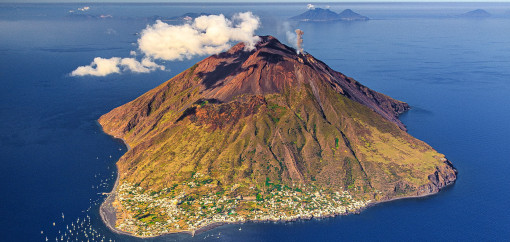 Sailing in Stromboli: Guide, Things to Do and Hidden Gems