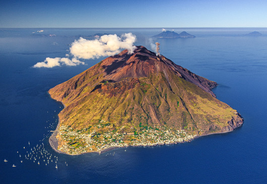 Sailing in Stromboli: Guide, Things to Do and Hidden Gems