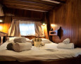 Gulet DM interior, Double bed cabin