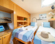 catamaran interior, twin cabin 