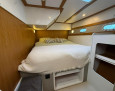 Lagoon 570 interior, Double cabin with private bathroom