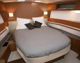 Jeanneau 57 interior, Master cabin