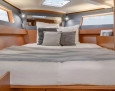Oceanis 41.1 interior, Standard Double Cabin