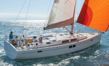 Flotilla cruise; The endless sea of the gods for your sailing holiday in Greece