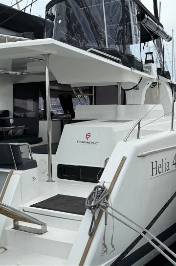 Fountaine Pajot Helia 44 image 1
