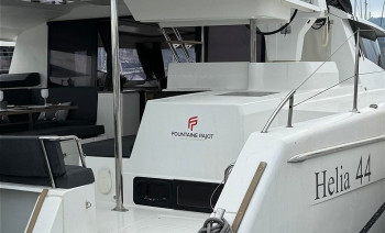 Catamaran Sailing Ionian Islands from Lefkas