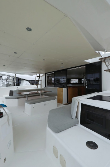 Dufour 48 image 6