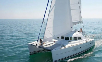 Croatia One-Way Essential Catamaran Cruise: Split to Dubrovnik – 7 Days of Island Hopping