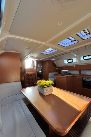 Bavaria Cruiser 51 ft 2019 image 7