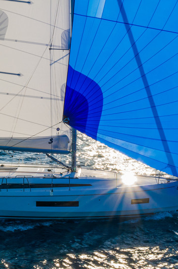 Sailboat Roulette: Oceanis 40.1, Oceanis 47 & Sun Loft image 2