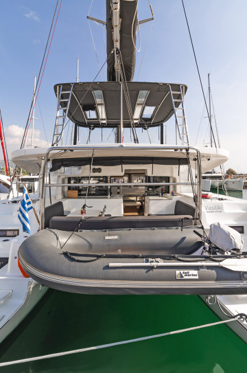 Lagoon 46 image 6