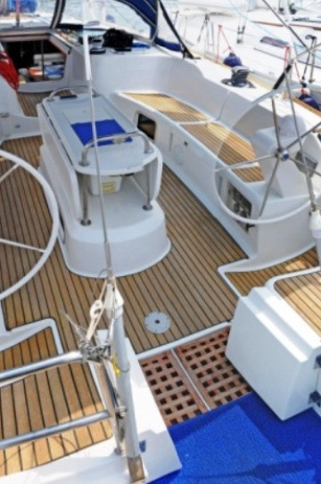 Sun Odyssey image 4