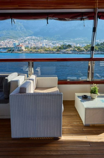 Motor Yacht 19 Cabins image 7