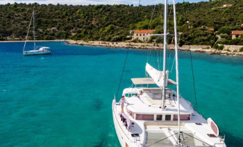 Catamaran Holidays in Croatia onboard the Lagoon 450F