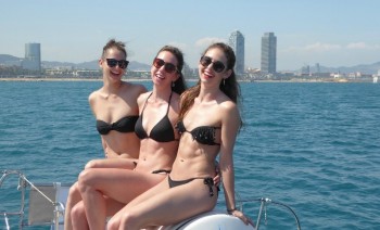 Day Cruise Catamaran 80 in Barcelona 