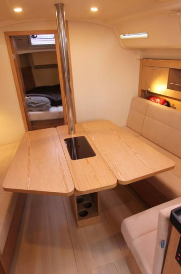 Hanse 345 image 2