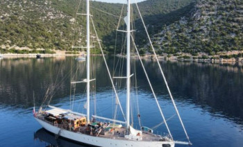 Discover the Saronic Gulf: Sailing Adventure from Athens