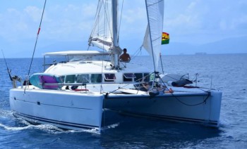 Deluxe Catamaran Experience in San Blas Islands