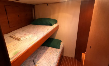 Grenadines Sailing Adventure: Explore Paradise Aboard a Classic Yacht