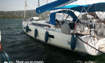 Sailing Charter in Sardinia onboard Sun Odyssey 490