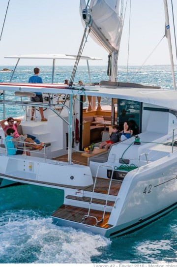 Lagoon 42 image 1