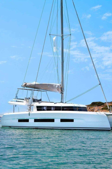 Dufour Catamaran 48 image 1