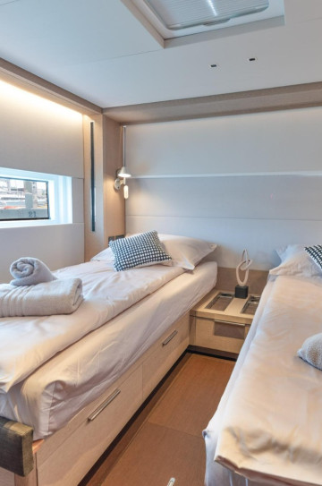 Lagoon Sixty 5 owner cabin image 14