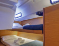 Sailboat Roulette: Oceanis 40.1, Oceanis 47 & Sun Loft interior, Double Cabin