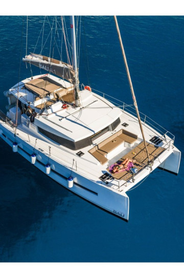 Catamaran Roulette from 42ft to 45ft of length image 2