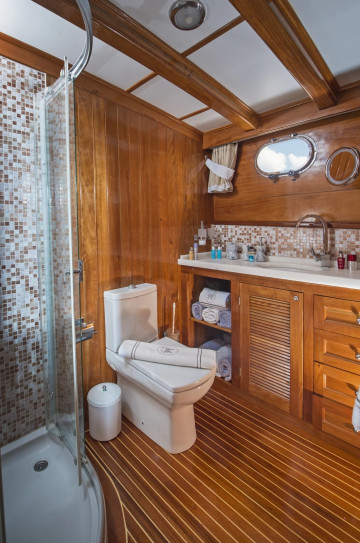Gulet Deluxe 8 cabins image 18