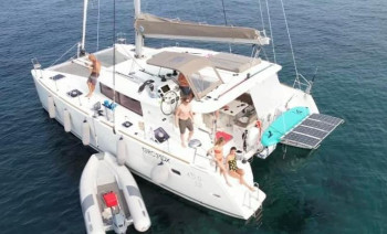 Catamaran 400 Greek Ionian Islands Cabin Charter