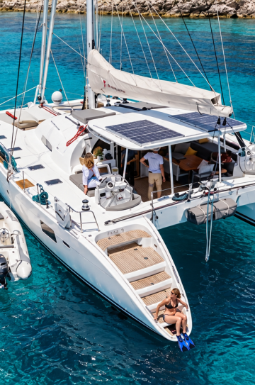 Lagoon 570 image 1