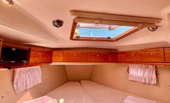 Sailing Cabin Cruise From Naples to Pontine Islands