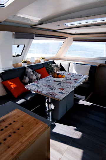 Helia 44 image 10