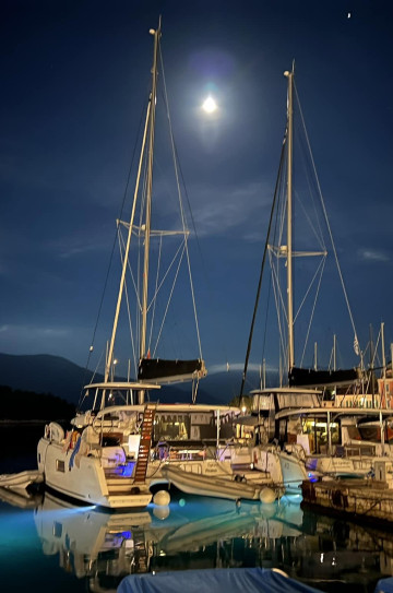 Fountaine Pajot Helia 44 image 1