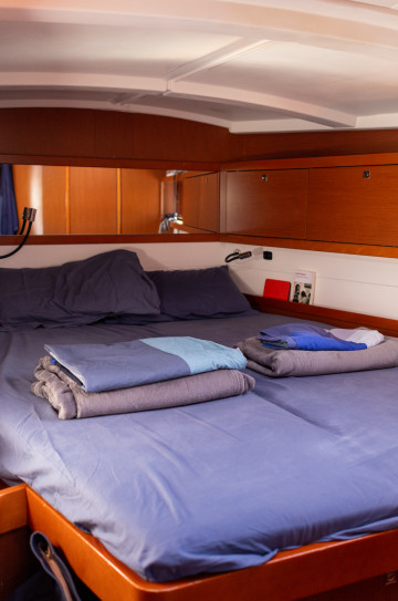 Oceanis 45 image 3