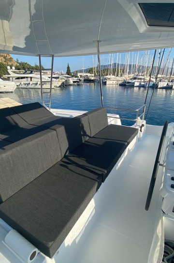 Lagoon 50 image 7