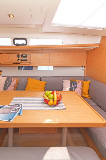 Dufour 460 Grand Large image 3