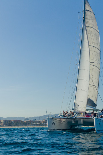 Catamaran 30 image 1