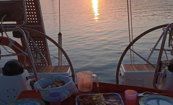 Cabin Charter Sailingweek around Split's islands with skipper and hostess-chef