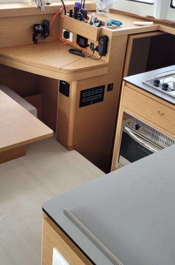 Excess 11 - 3 cabins image 6