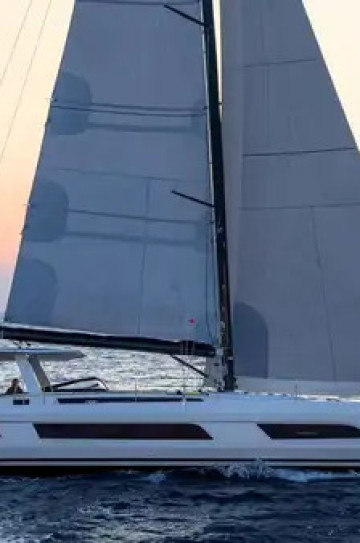 Dufour 54 image 2