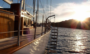 Discover the Saronic Gulf: Sailing Adventure from Athens