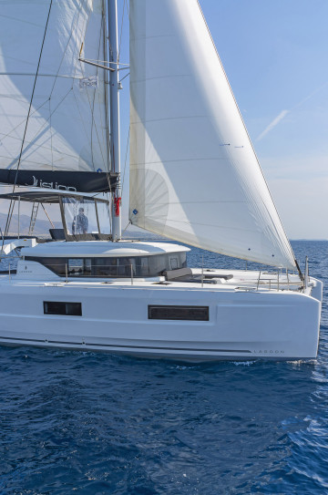 Lagoon 46 image 17
