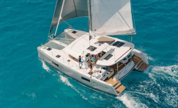 Croatia One-Way Catamaran Cruise: Split to Dubrovnik – 7-Day Island-Hopping Itinerary